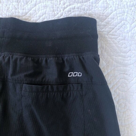 Lorna Jane Life Black Nylon Pull Up Running Shorts - Picture 6 of 9